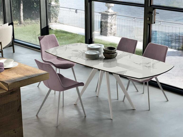 Perché scegliere un tavolo allungabile per la tua cucina o il tuo soggiorno?