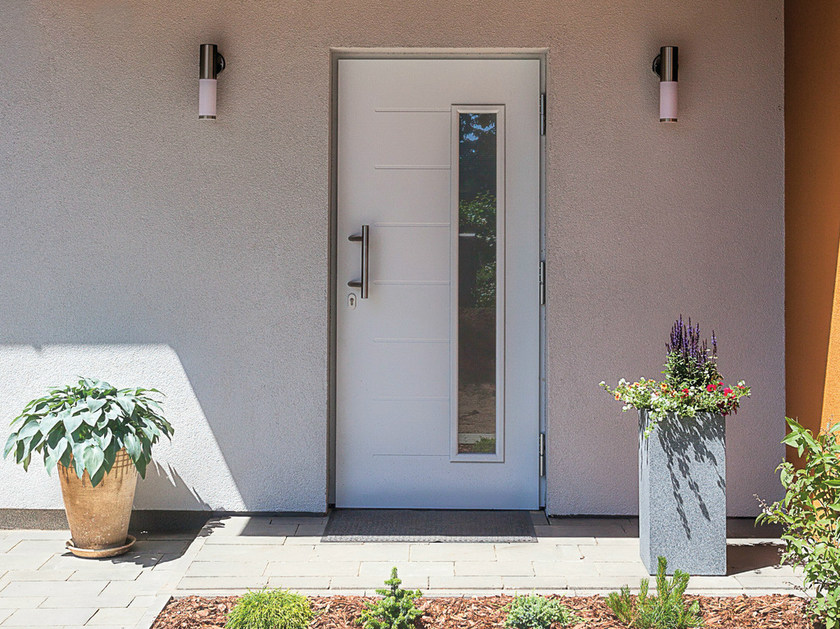 Nuovi colpri per la porta di ingresso