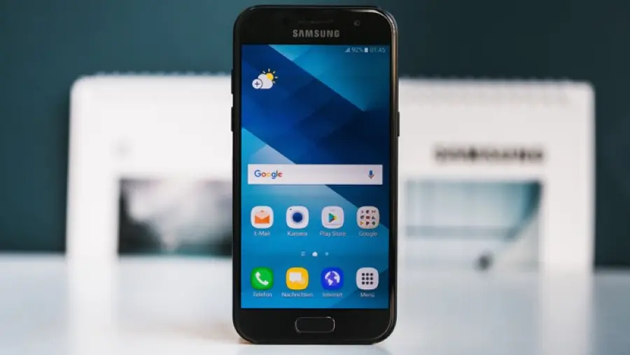 Vodafone Black Friday: ecco come ricevere in regalo uno smartphone Samsung