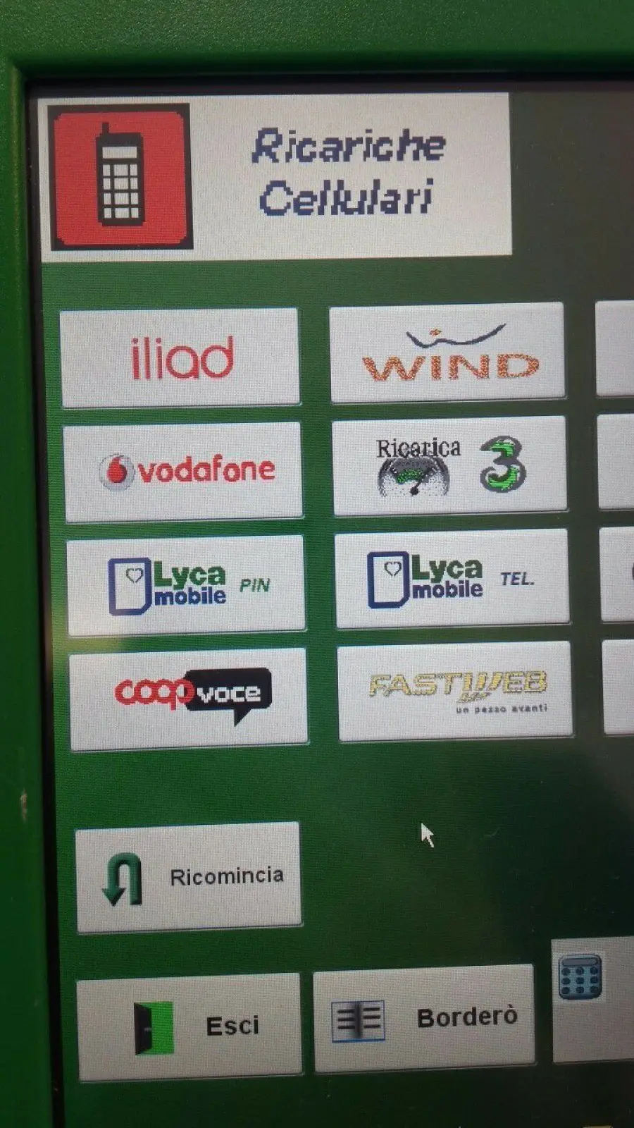 Iliad, spuntano le ricariche nelle ricevitorie Sisal